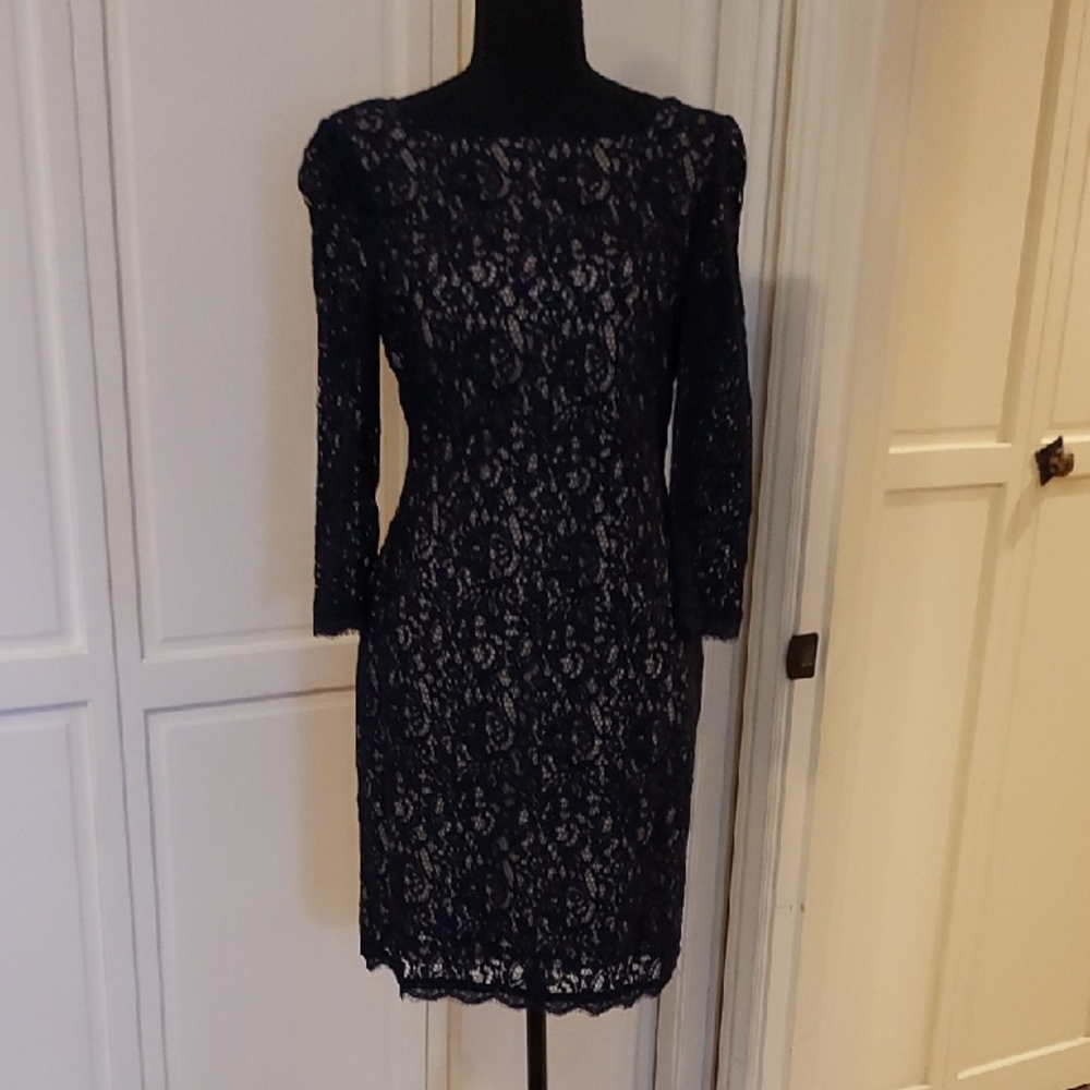 Adrianna Papell Navy Blue Lace Dress Zippered Back Size 6P Vintage